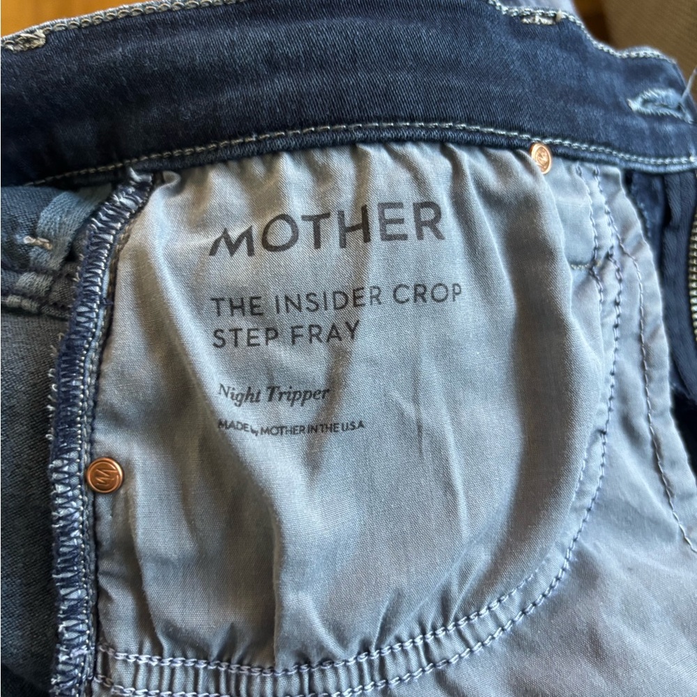 Mother Insider Crop Step Fray
NWT, Jeans Night Tripper Size: 26 - Picture 4 of 9
